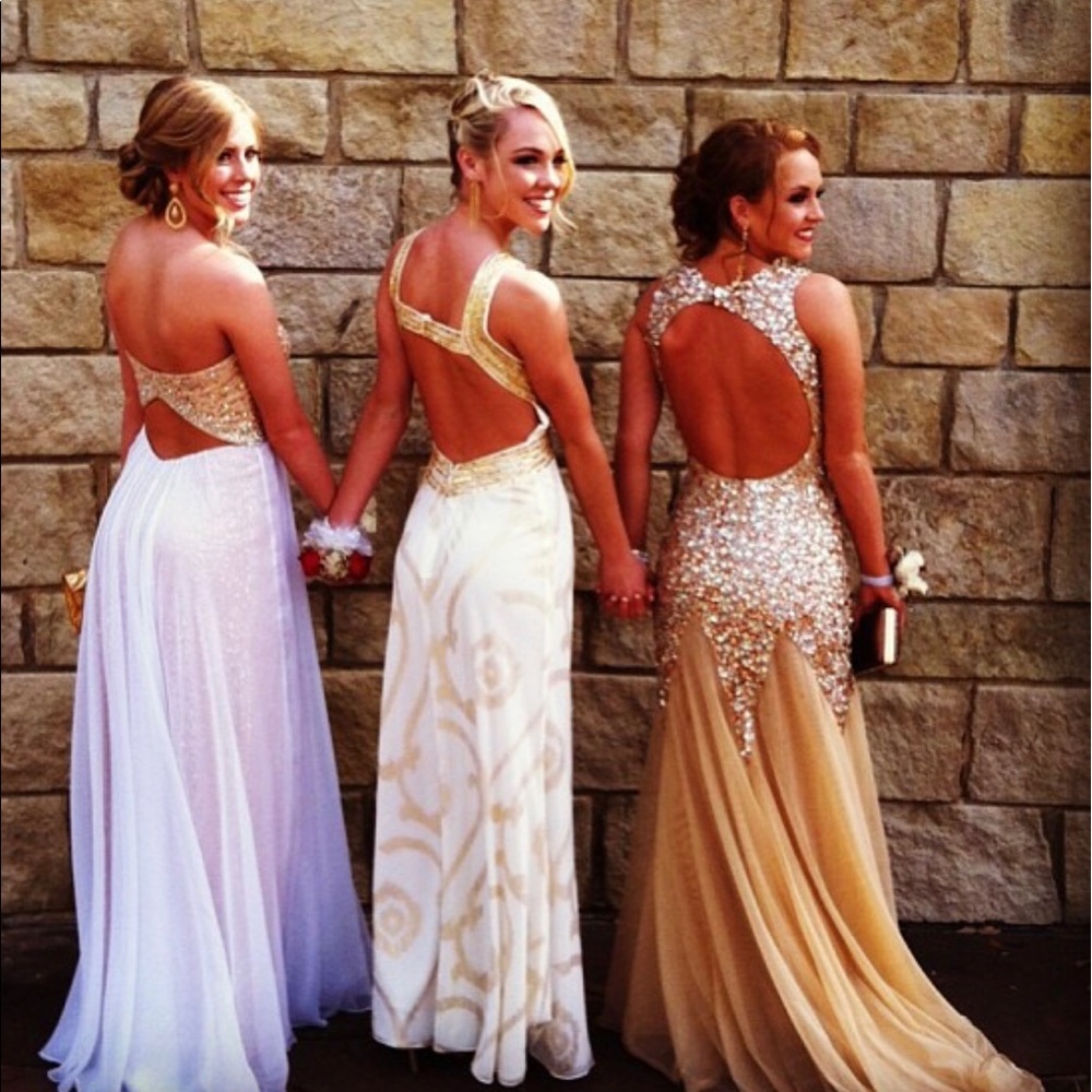 PROM- Lacy couture